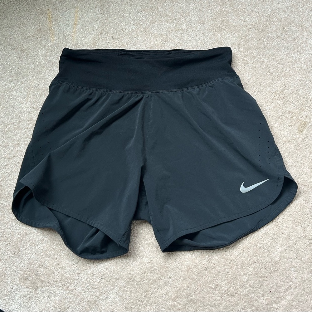 Nike Black Athletic Shorts Moisture-Wicking Lightweight